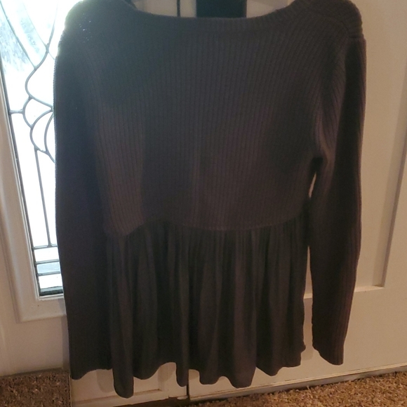 Style 1 Sweater - Picture 2 of 3